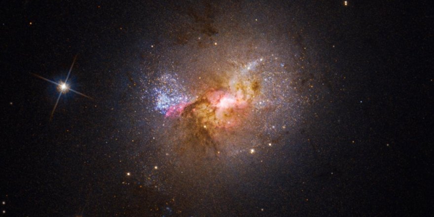 NASA yıldız doğuran kara deliği keşfetti