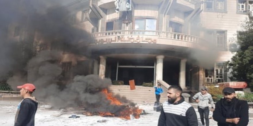 Suriye’de Dürziler Esad’a tepkili: Valilik basıldı, 1 gösterici ve 1 polis öldürüldü