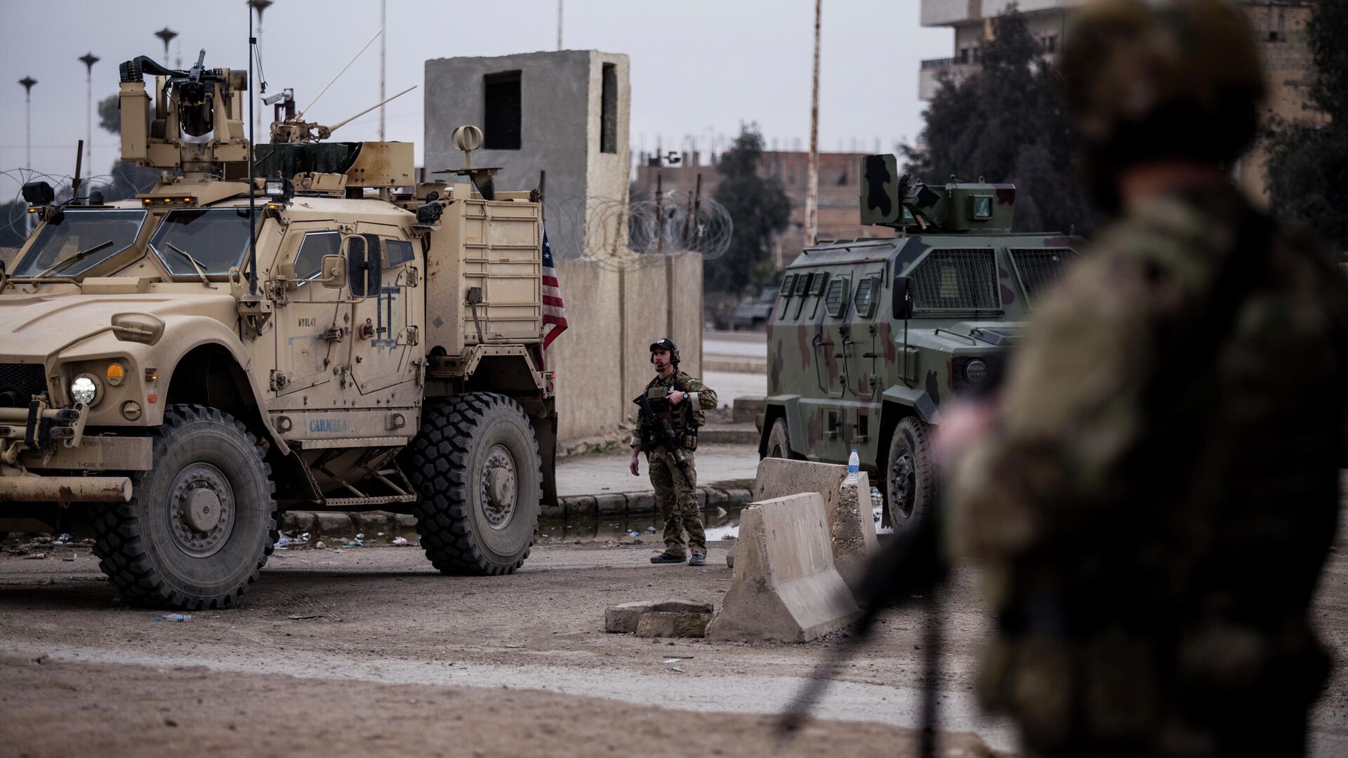 Rusya: ABD Rakka’da Özgür Suriye Ordusu kuruyor