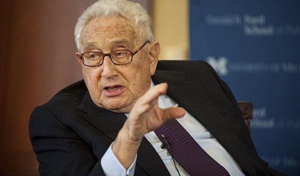 Soğuk Savaş Dönemi'nin ABD Dışişleri Bakanı Kissinger öldü