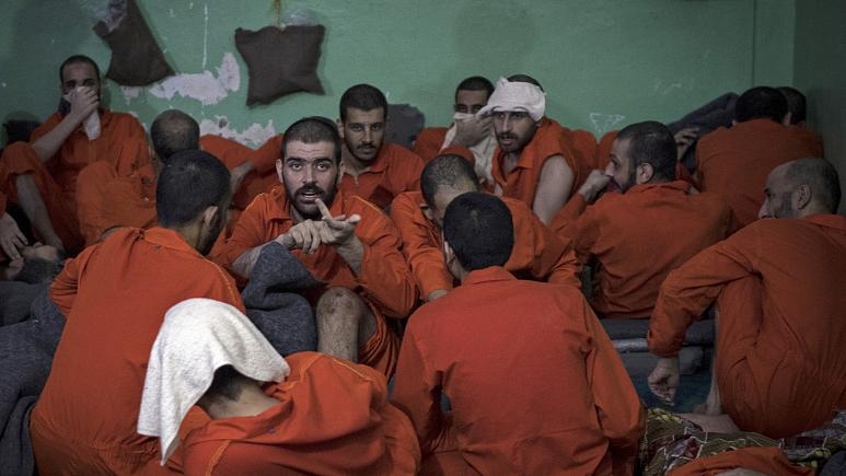 5 bin IŞİD militanının tutulduğu hapishaneden fotoğraflar 1