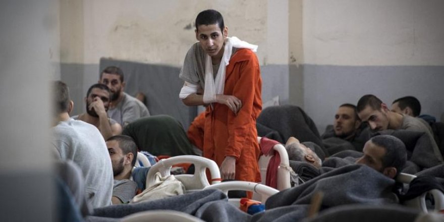 5 bin IŞİD militanının tutulduğu hapishaneden fotoğraflar