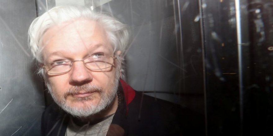 Mahkeme, Assange'a 'virüs izni' vermedi