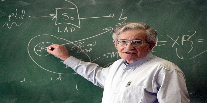 Noam Chomsky: Salgından sonra insanlığı bekleyen iki büyük sorun var