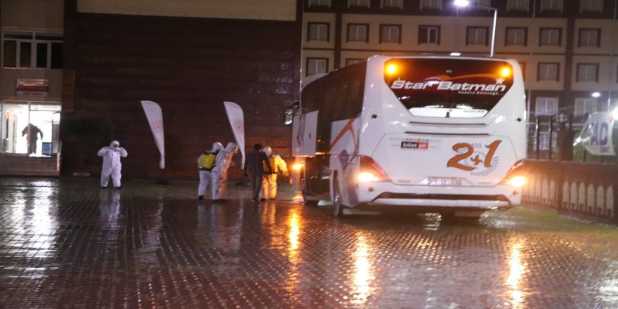 Sudan'dan işçileri getiren uçak Batman’a indi