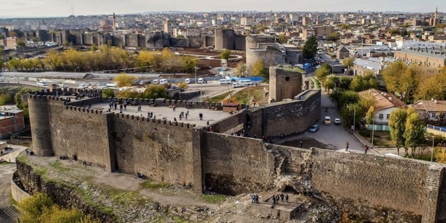 Yerlikaya: Diyarbakır’da 40 kişi koravirüs’ten yaşamını yitirdi