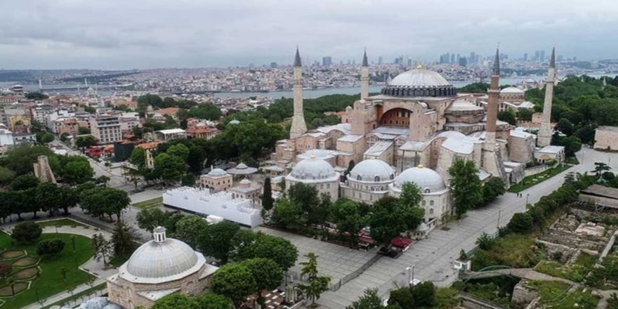 Yunanistan Dışişleri Bakanlığı: Ayasofya'da Fetih okunması Hristiyanların dini duygularına hakaret