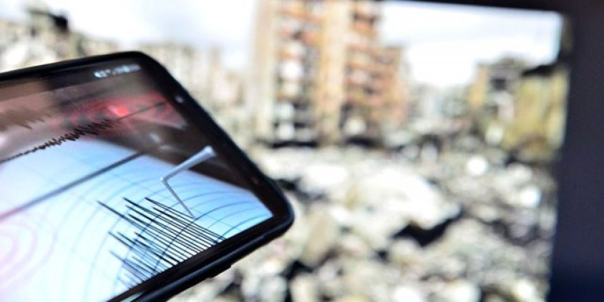 İran’da 1 saat içinde iki büyük deprem!