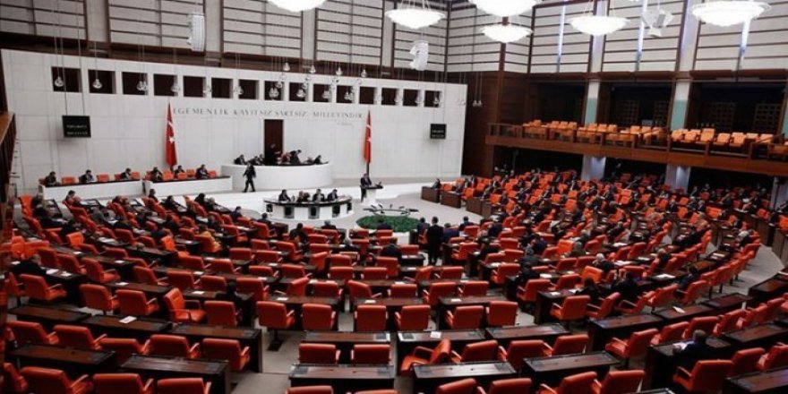 ‘Çoklu baro’ teklifi komisyondan geçti: Teklifte neler var?