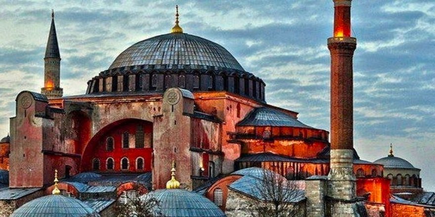 Yunanistan Başpiskoposu: Türkiye, Ayasofya'yı camiye dönüştürmeye cüret edemez