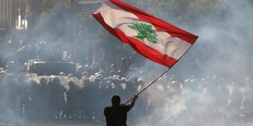 Fehim Taştekin Lübnan’ı yazdı: Devrilmesi gerekenlerin devrimi