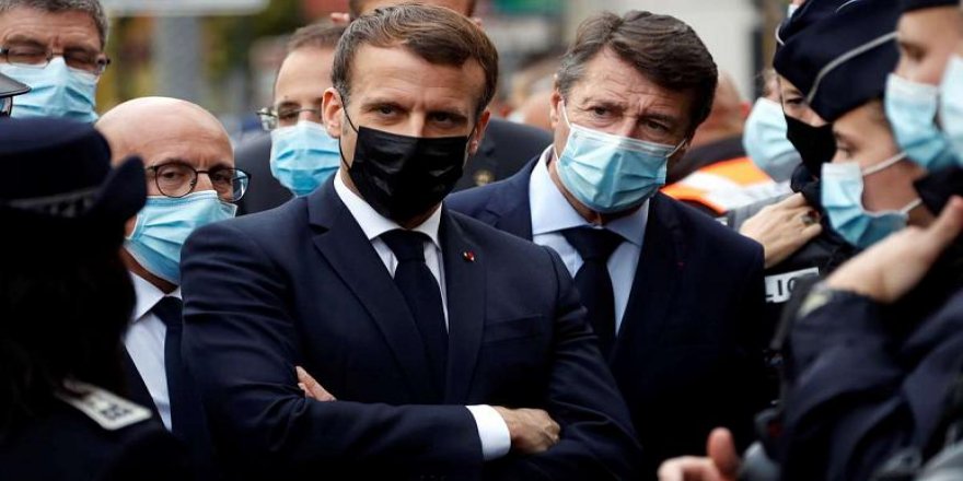 Macron: Bu saldırı değerlerimize karşı yapıldı,  ama asla teslim olmayacağız