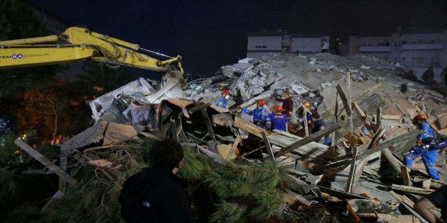 İzmir'de deprem: 12 can kaybı, en az 522 yaralı  