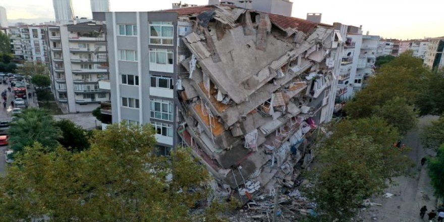 İzmir'de 1323 artçı sarsıntı: Can kaybı 92'ye, yaralı 994'e çıktı