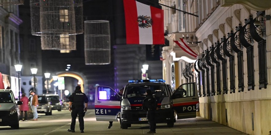 Viyana’da sinagog yakınlarında silahlı saldırı: 7 ölü