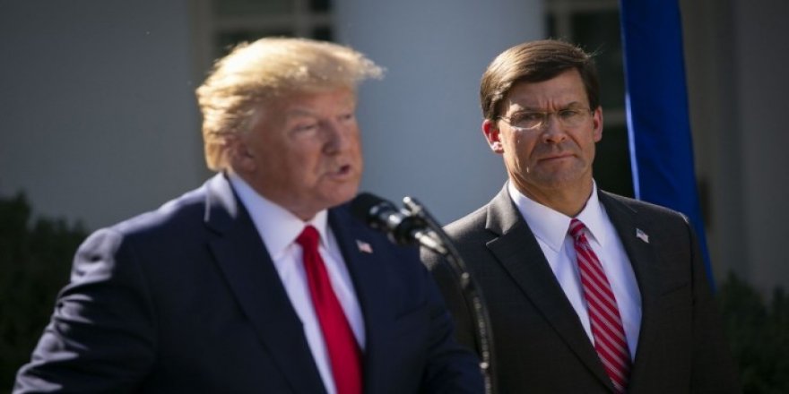 Trump, Mark Esper’in görevine son verdi