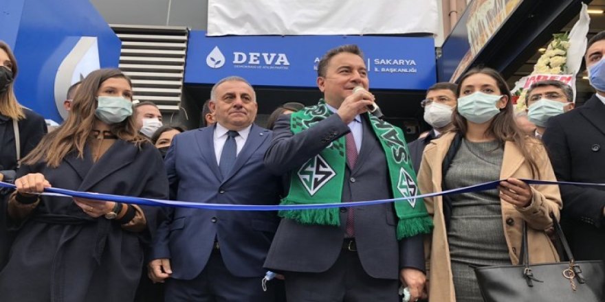 Babacan'dan Albayrak'a: Ortadan kaybolup sorumluluktan kaçamazsın