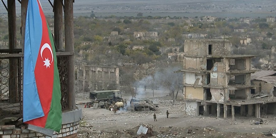 Guardian: Karabağ'da kafası kesilmiş siviller bulundu