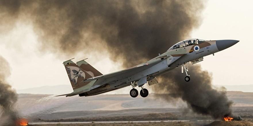  İsrail'in,  Deyr ez-Zor’da bazı noktalara hava saldırısı gerçekleştirdiği bildirildi.