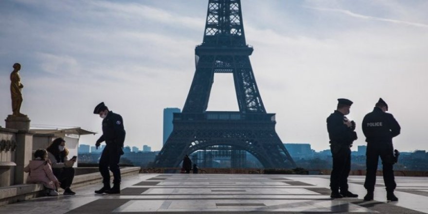 Fransa AB dışındaki ülkelere sınırlarını kapattı