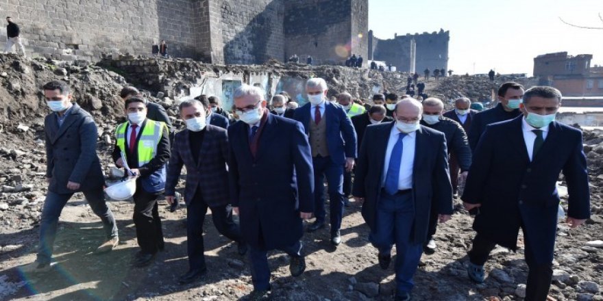 Kayyım AKP İl Başkanı’yla denetime çıktı   