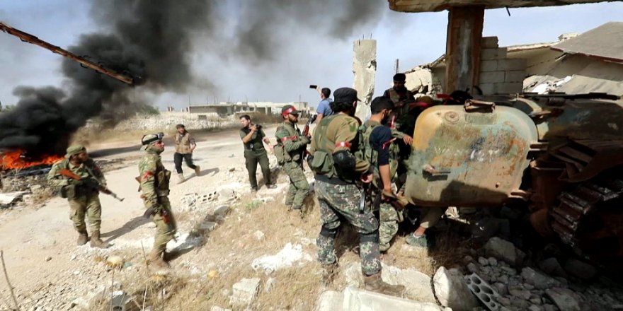 Deyr ez Zor'da rejim ve İran güçlerine saldırı: 26 ölü