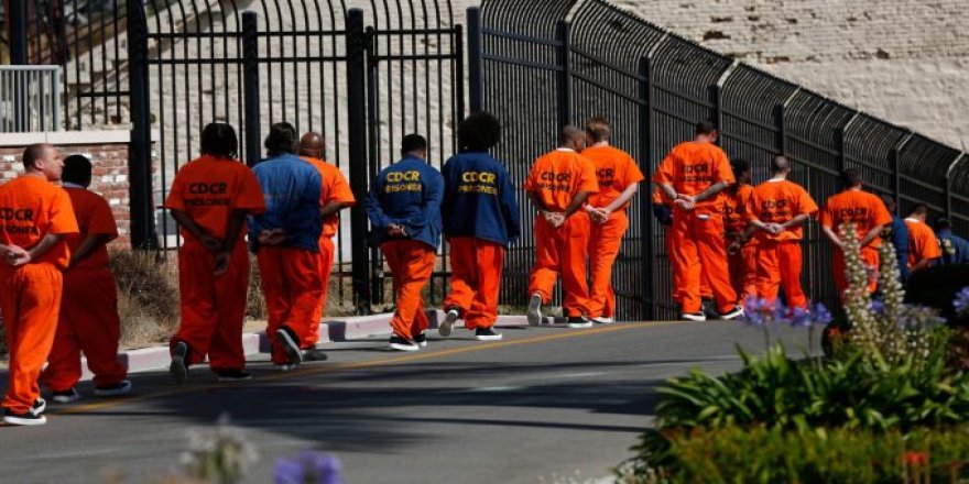 Biden Guantanamo’yu kapatmayı hedefliyor