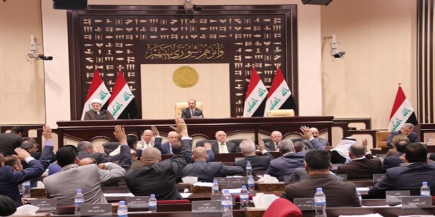 Irak’ta, Meclisin feshedilmesi için imza toplandı!   