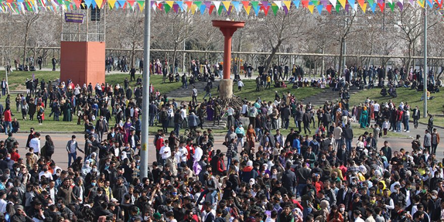 Diyarbakır’da Newroz kutlaması başladı