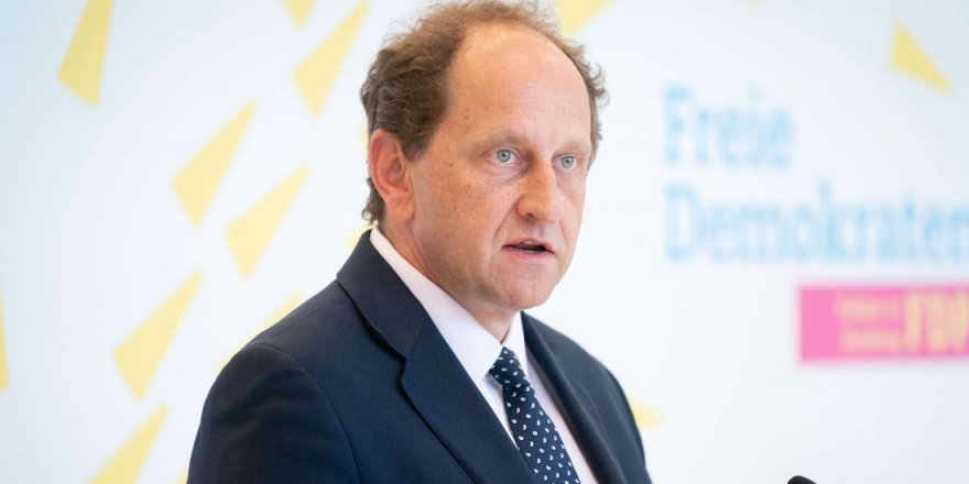 AB zirvesi öncesi mesaj: 'Türkiye'nin üyelik süreci sona erdirilmeli'