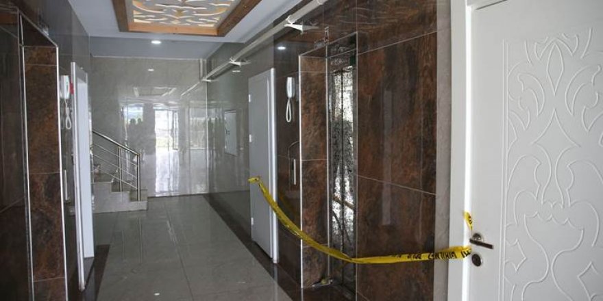 Asansör kazasında çocuğuna sarılarak korumaya çalışan baba ağır yaralandı