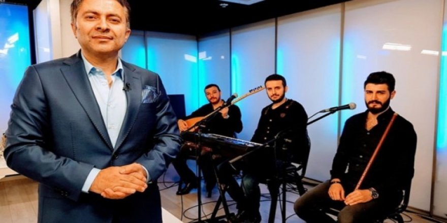 Kürtçe şarkılara dadanmış bir Menzilci: Hem çalıyor hem sevap kazanıyor