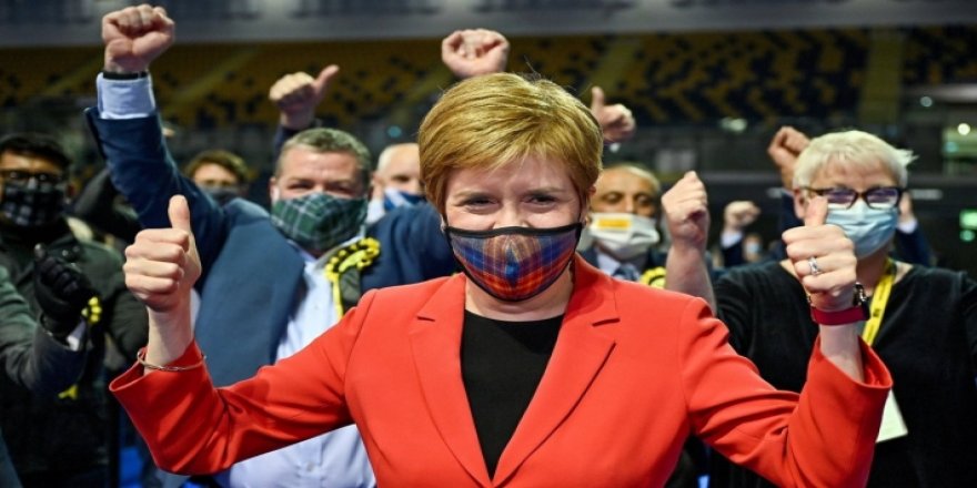 Seçimlerden zaferle çıkan İskoç Milliyetçi Partisi'nden bağımsızlık için referandum sözü