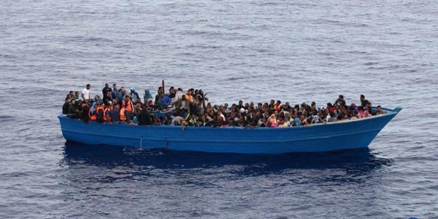Tunus'ta mülteci botu battı: 57 kişi boğuldu