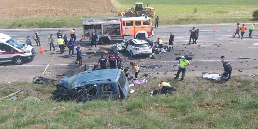 Sivas'ta kaza: 9 kişi hayatını kaybetti