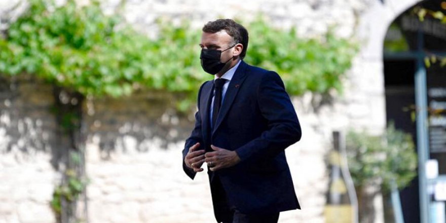 Macron'dan uğradığı tokatlı saldırıya örnek tepki