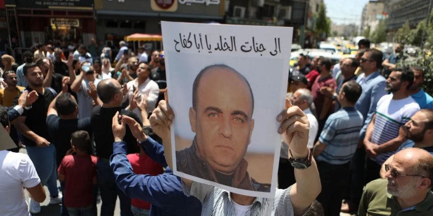 Filistin yönetimini eleştiren Nizar Banat 'dövülerek' öldürüldü