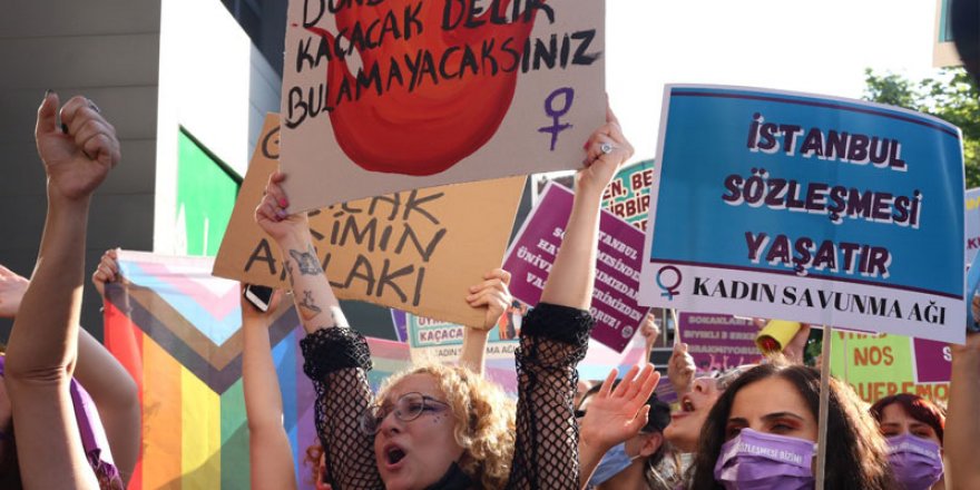 Dünya basını: Kadınlar mücadeleye devam dedi