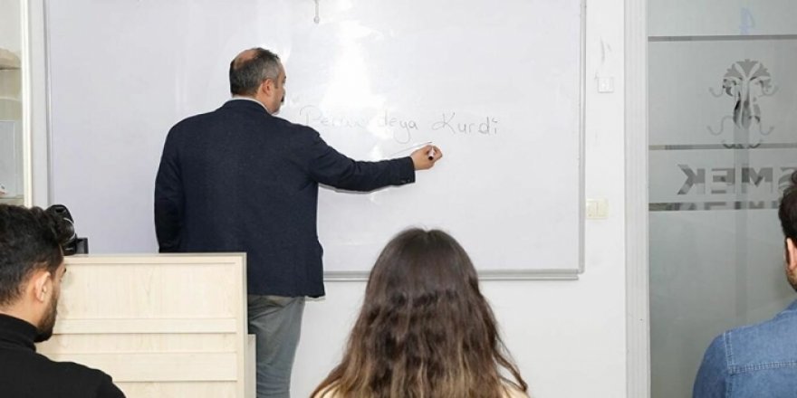 İBB, dil kursları için Kurmanci ve Zazaki öğretmenleri arıyor