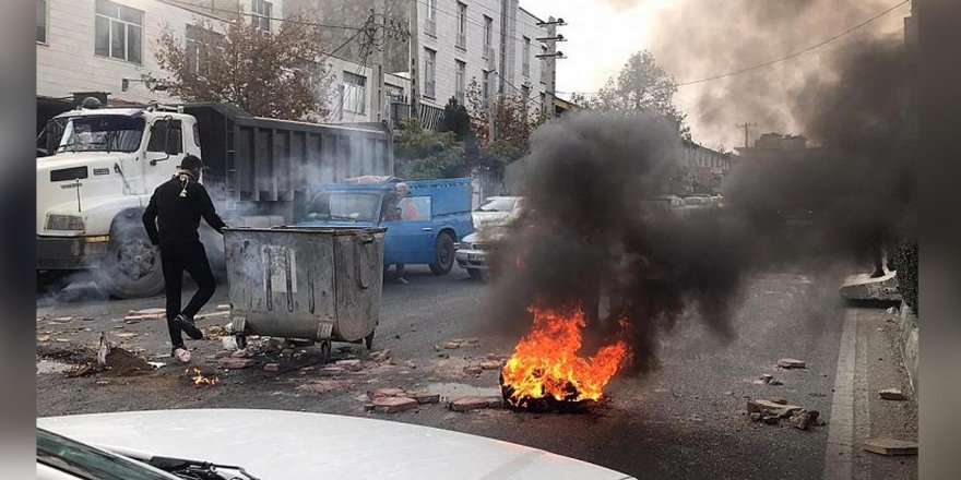İran'da neler oluyor? Kermani: Kitlesel gösterilerin başlaması an meselesi