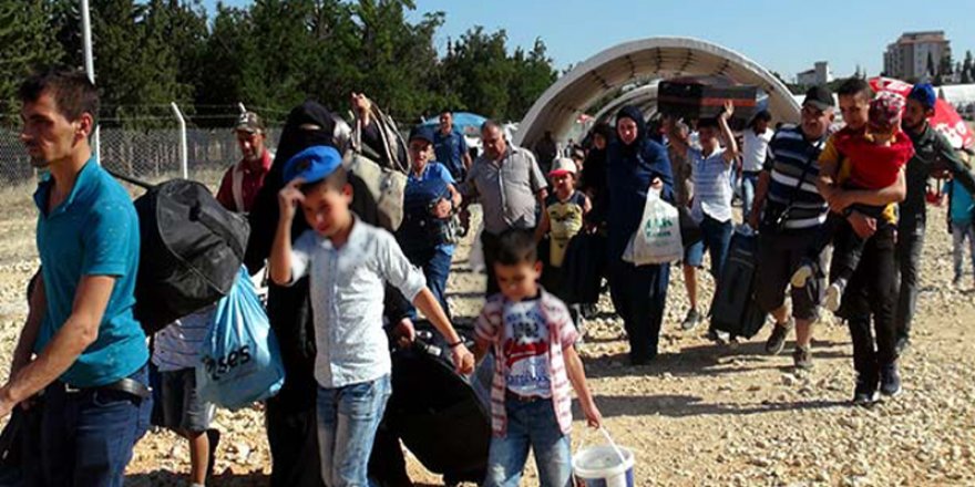 Göçmen vurgunu: Aralarında göç idaresi çalışanları, eski belediye başkanı ve bakanlık danışmanı da var