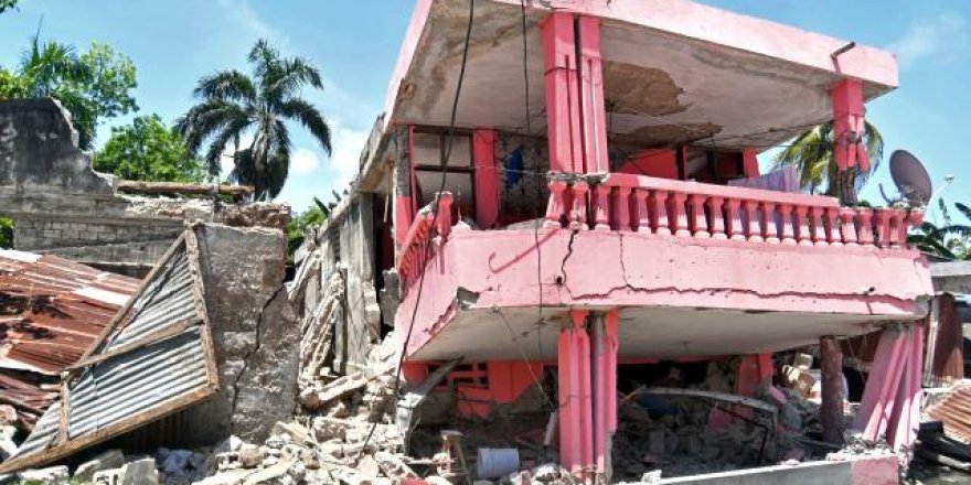 Haiti'deki depremde ölü sayısı 1297'ye yükseldi: OHAL ilan edildi