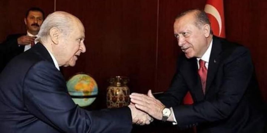 Özer Sencar: 'Kürt sorunu yoktur' derken Bahçeli Erdoğan'a resti çekti
