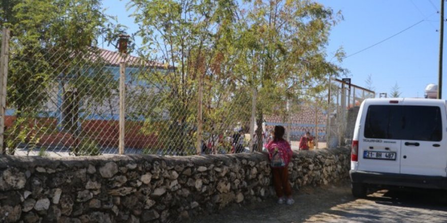 İlkokulda 7 öğrenciden cinsel taciz iddiası: Öğretmen hala görevde