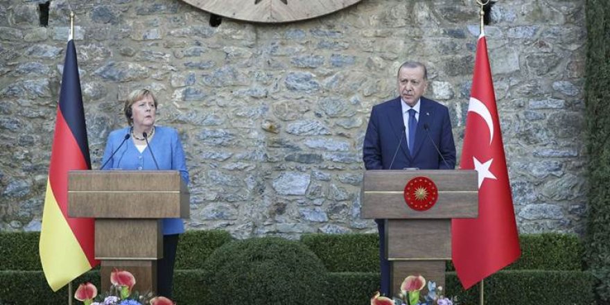 Angela Merkel: Ben Erdoğan'ı her zaman bireysel haklar ve özgürlükler konusunda eleştirdim