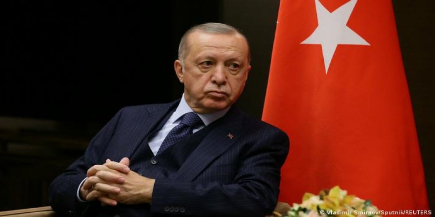 Taştekin: Batı kırmızı ışığı yaktı: Erdoğan için yolun sonu mu?