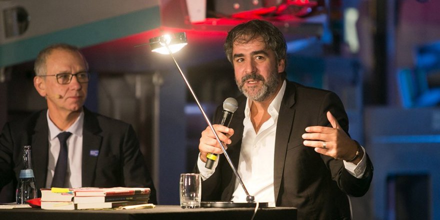 Deniz Yücel PEN Almanya'nın başkanlığına seçildi