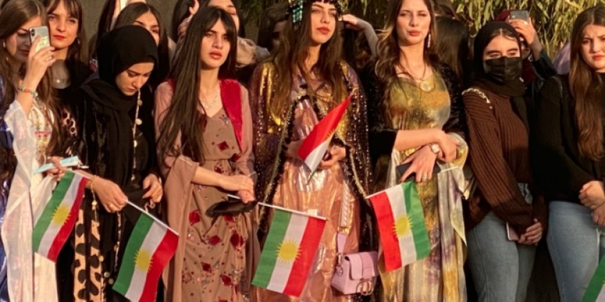 Kürdistan Bayrak Günü kutlanıyor