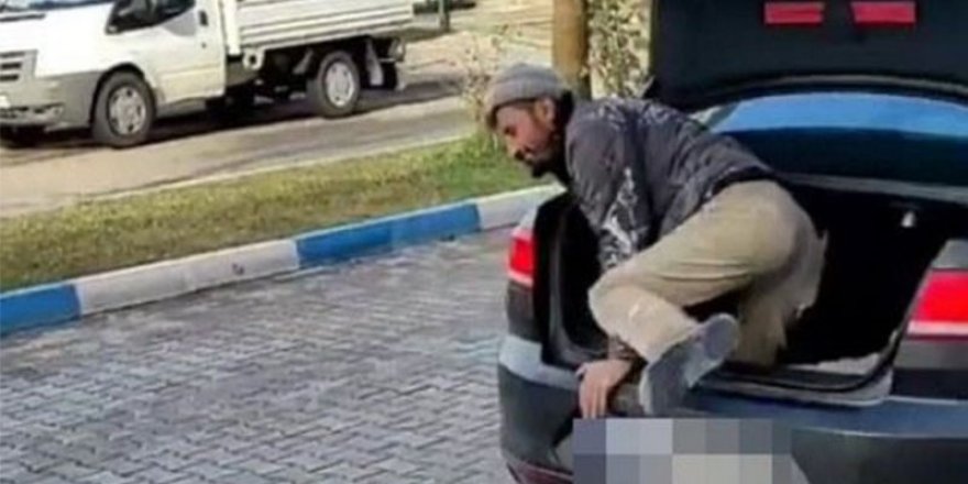 Patron, işçiyi arabası kirlenmesin diye bagajda taşıdı