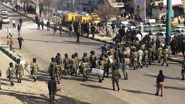 İran protestoları: Ölü sayısı 18'e yükseldi!